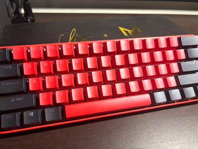Clix x Matrix 60% Mechanische Gaming Tastatur Rot