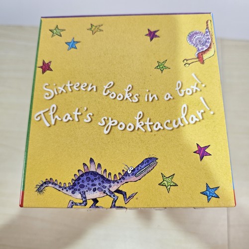 Box Set Of 16 Winnie The Witch Books - Picture 5 of 16
