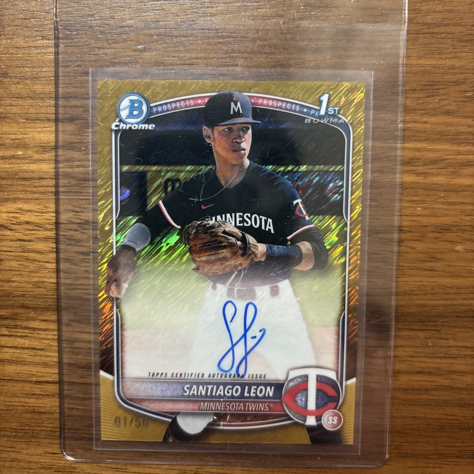 SANTIAGO LEON 2025 BOWMAN CHROME 1ST GOLD SHIMMER REFRACTOR AUTO /50