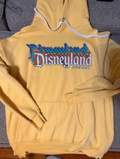 Disney DISNEYLAND RESORT Yellow HOODIE Retro Vtg Style Rainbow Sweatshirt Sz M