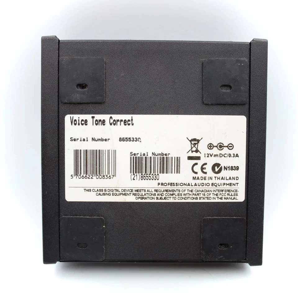 TC HELICON VoiceTone Correct With Power Supply Vocal Effect Processor 8655330 - Image 4 of 4