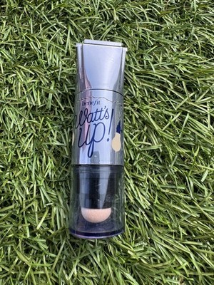 Benefit Watt s Up Soft Focus Textmarker für Gesicht 9,4g NEU Watt bis! Full Size