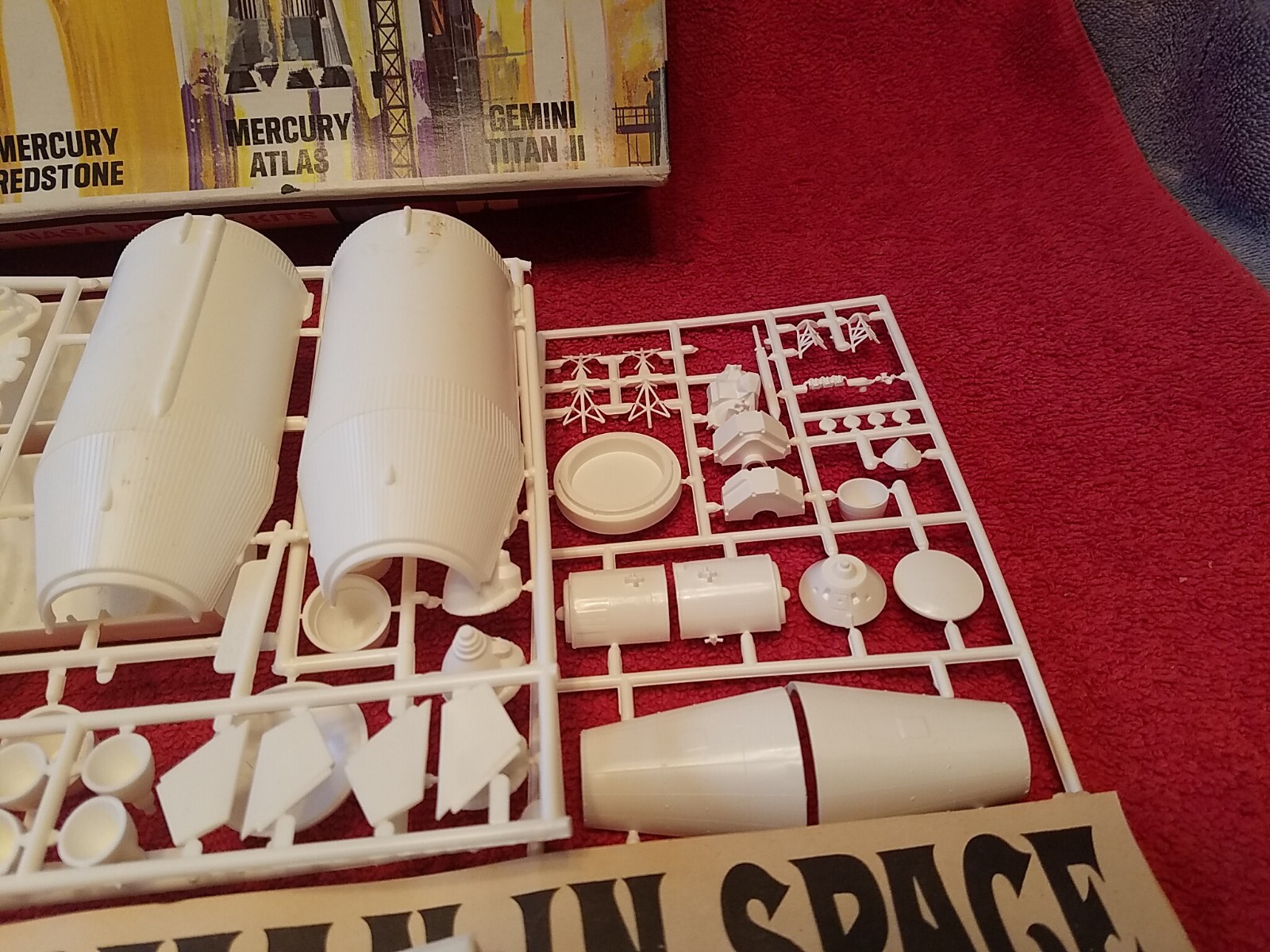 AMT MAN IN SPACE ROCKET MODEL KIT VTG USA - Picture 4 of 18