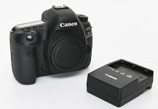 Canon EOS 5D Mark IV 30.4MP Digital SLR Camera - Black (LOW SHUTTER COUNT) NICE!