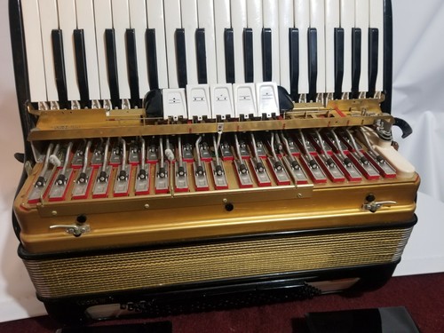 Vintage Hohner lucia lllp.. 96bass made in Germany - Picture 8 of 12
