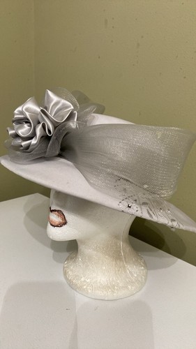 Beautiful Lt. Grey Church/Dress Hat By Lisa Rene’