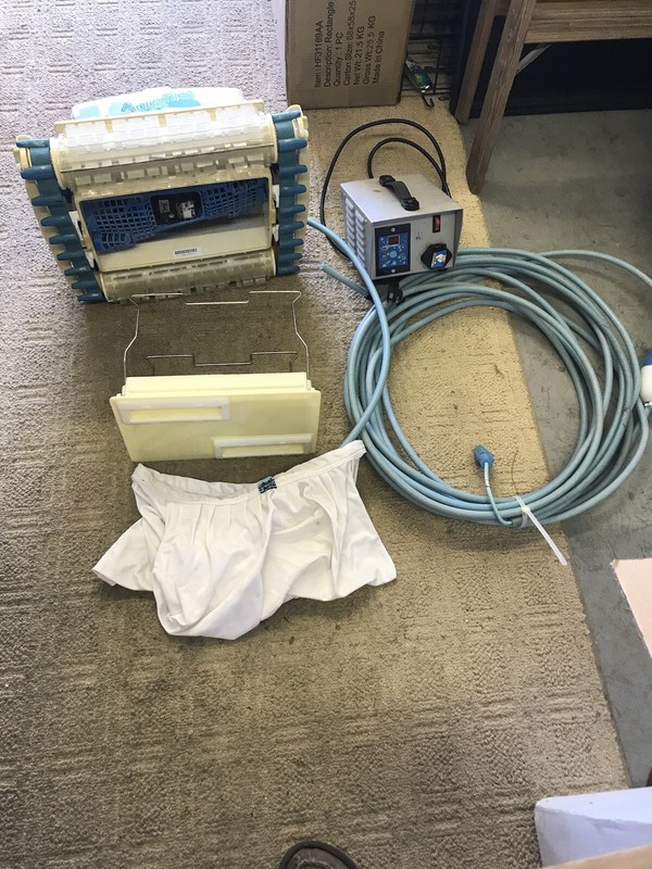 Aquafirst TURBO (PARTS ONLY) Drive motor doesn't work, suction motor  does.
