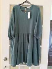 GILLI WOMANS PLUS SIZE GREEN CRINKLED DRESS SIZE 1X