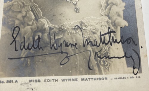 MERCHANT OF VENICE COLLECTION RARE SIGNED EDITH WYNNE MATTHISON VINTAGE POSTCARD - Picture 2 of 3