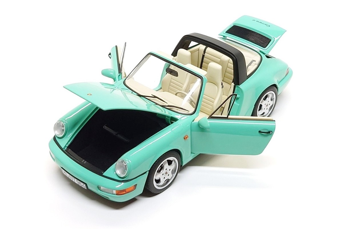 Norev 1:18 Porsche 911 Carrera 4 Targa (964) in Mint Green
