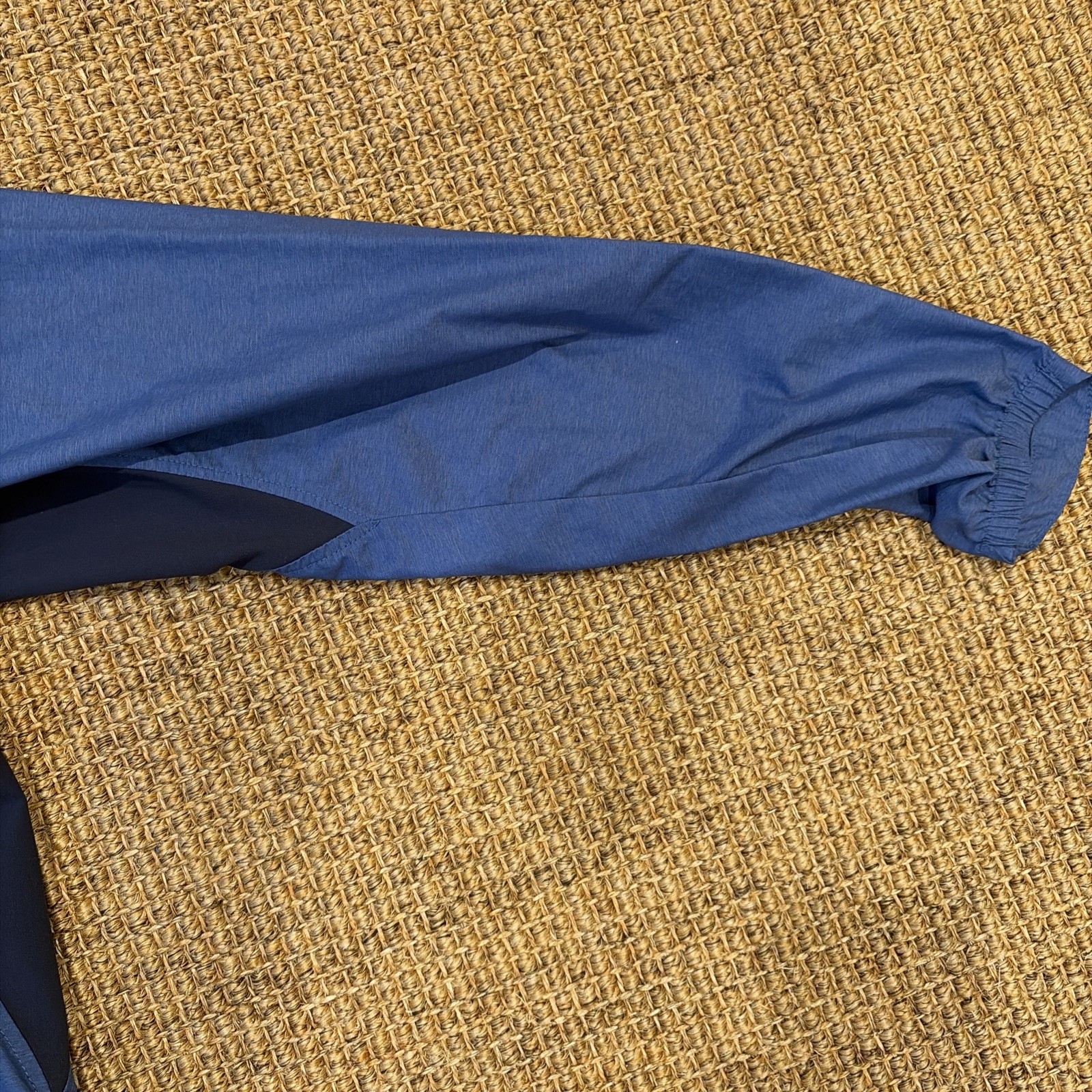 Men’s Peter Millar Pullover Size Medium - image 5