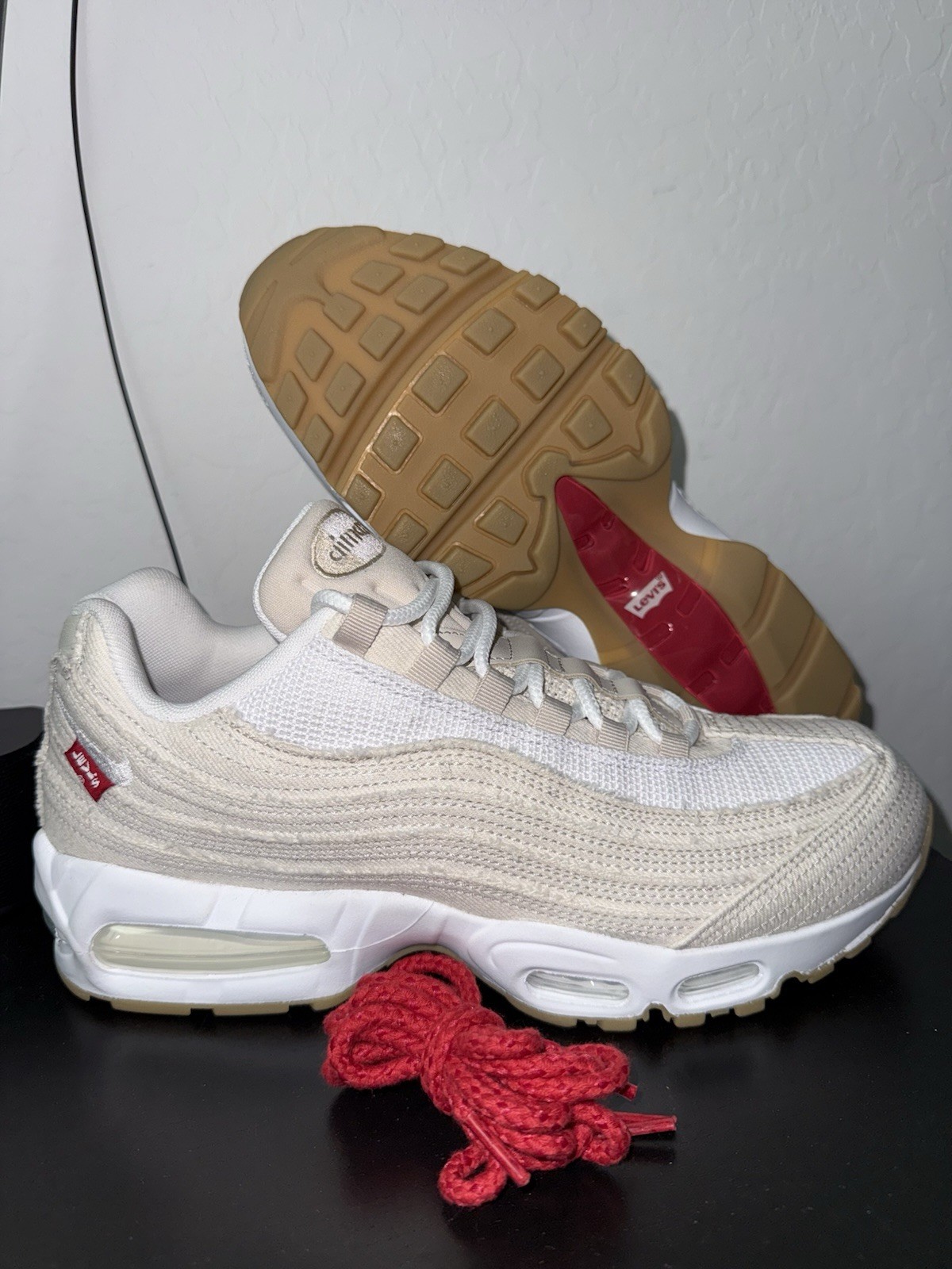 Size 10.5M - Nike Levi's x Air Max 95 OG Light Orewood Brown HM4743-100