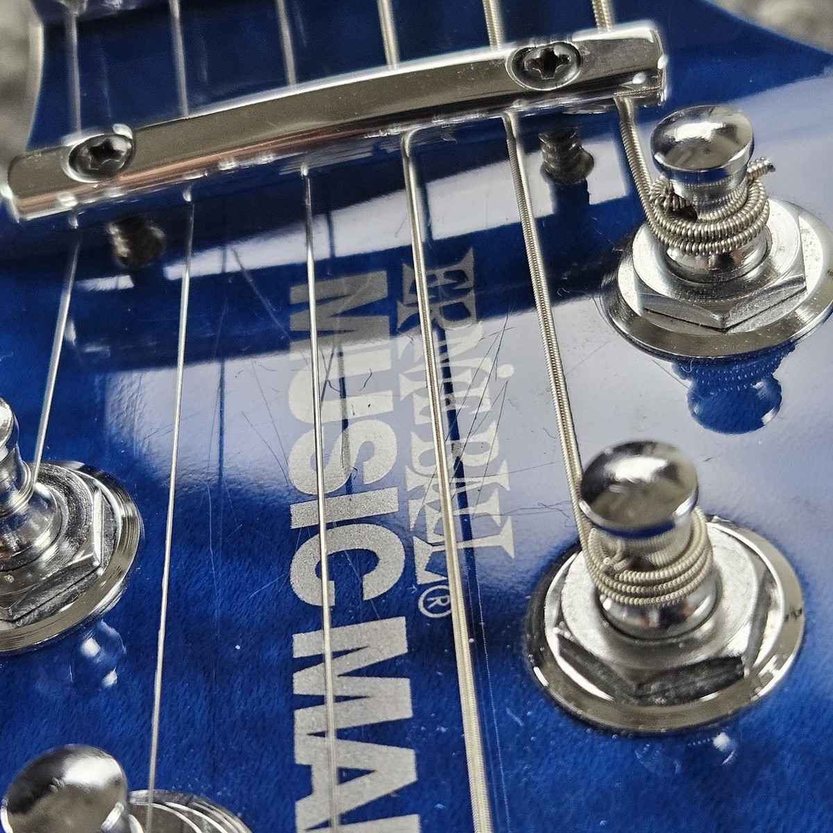 MUSIC MAN USA AXIS -Translucent Blue- Electric Gutiar [AUTH