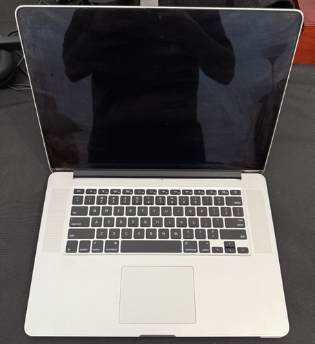 Apple MacBook Pro - 2014 - 15 Inch - Core i7 -16GB RAM - NO SSD - NEEDS BATTERY