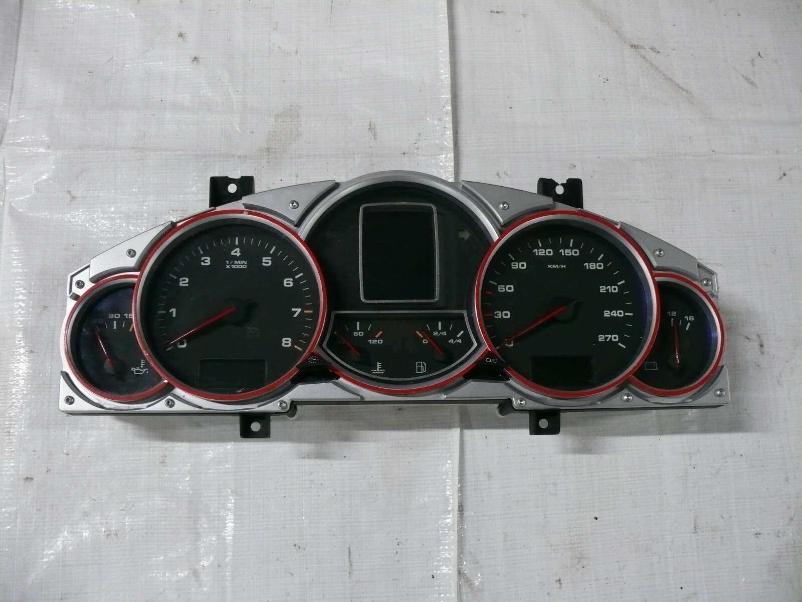 Foto 1 di 2