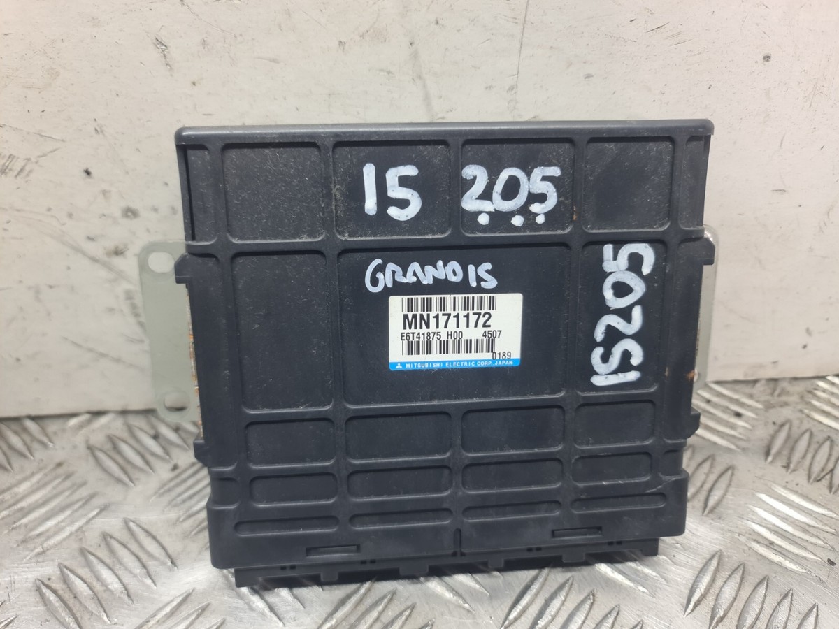 Mitsubishi Grandis engine control ECU unit 2.4L Petrol 4G69