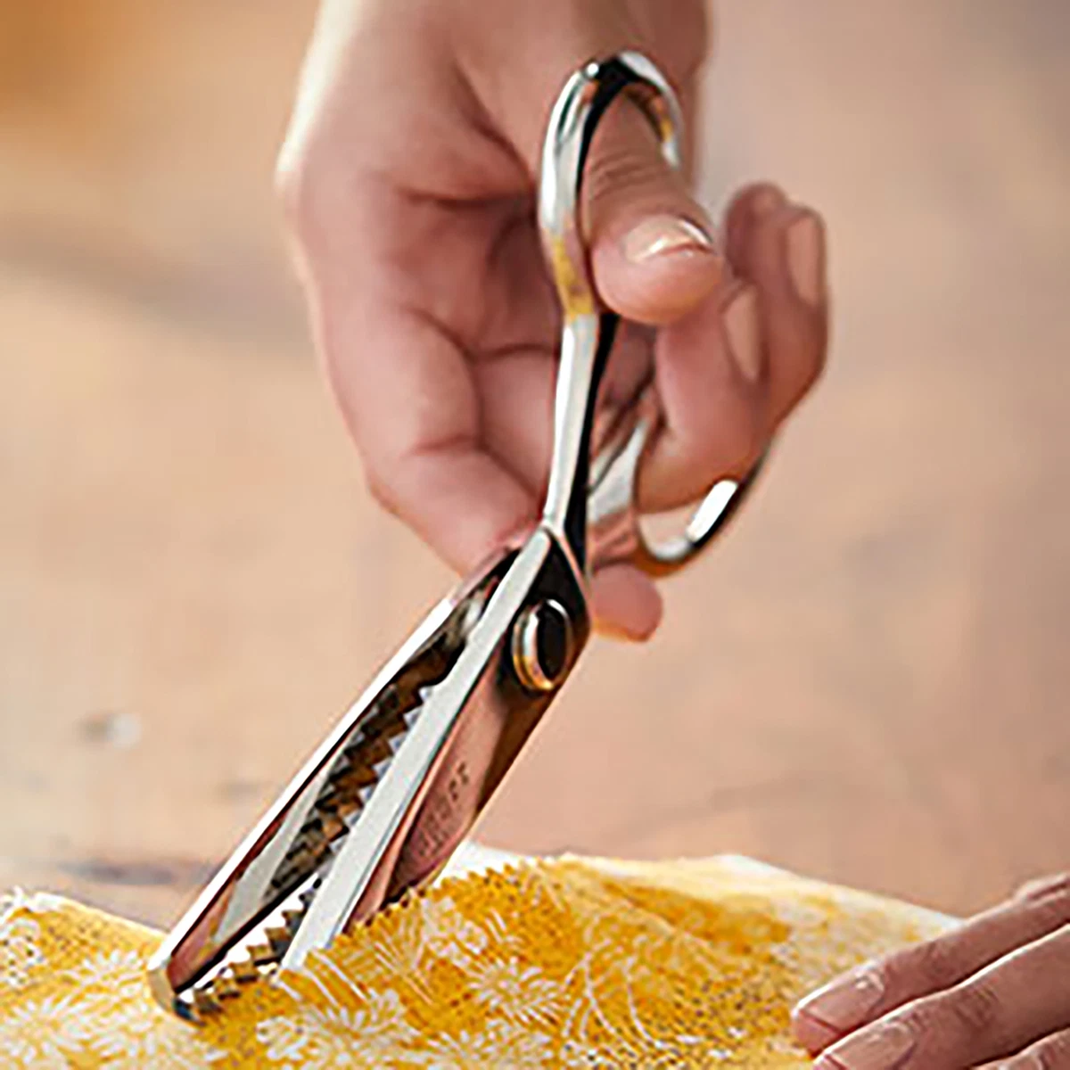 Gingher on sale pinking shears