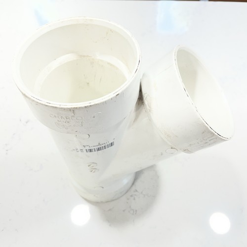 Charlotte Pipe 4 In. Schedule 40 DWV Hub PVC Wye