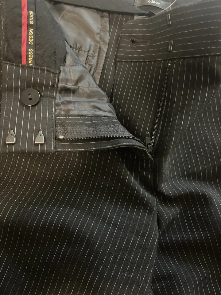 Pantalones cortos de vestir Express Editor para mujer negros a rayas talla 6 Foto 4 de 4