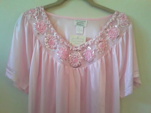 Lati Fashion Sz M Silky Pink Nightgown Nightie w Pink Roses & Silver Sequins NEW