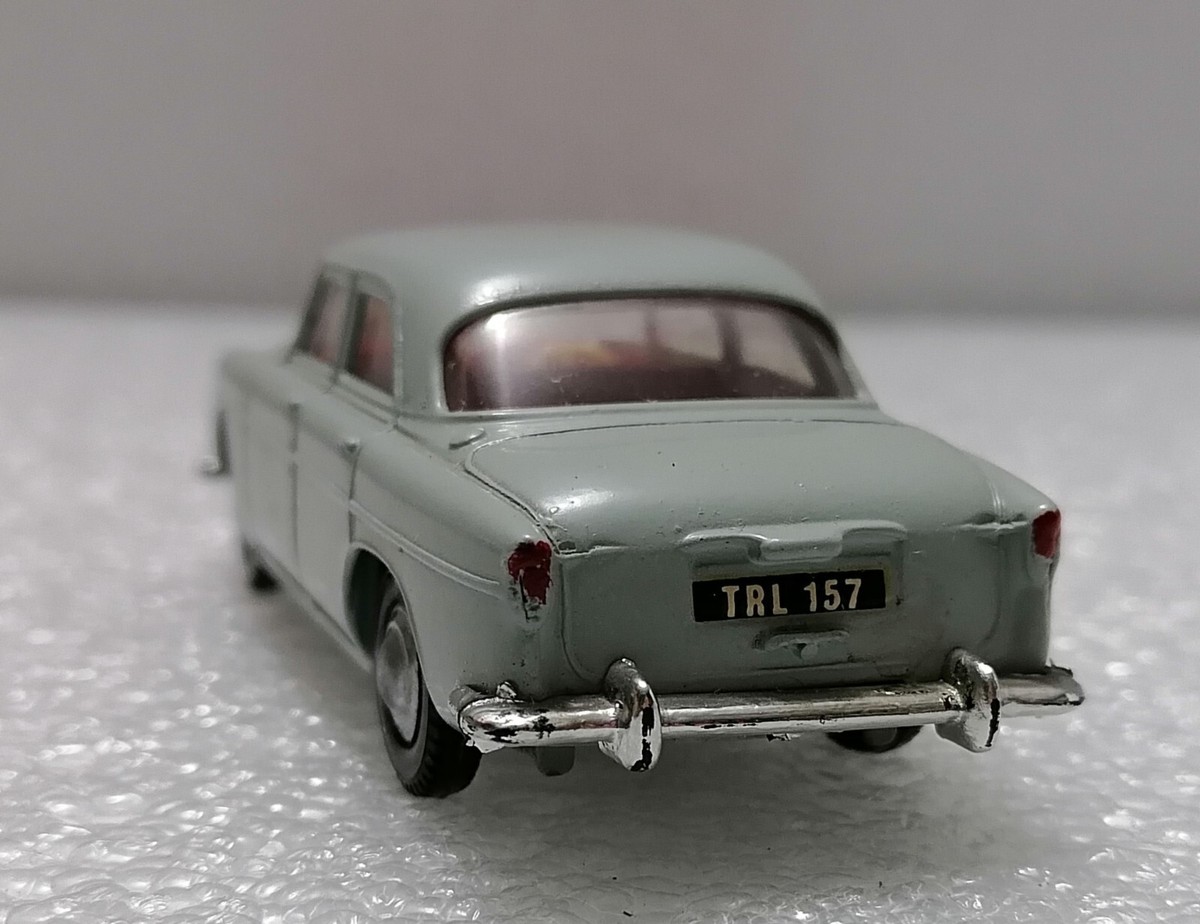 ROVER 3 litre - Vintage Spot-On 157 , Made in United Kingdom 1961