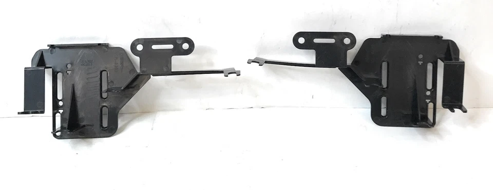 Metra Electronics Dash Kit, For Select Toyota Highlander w/o 01-07/Sequoia - Image 3 of 4