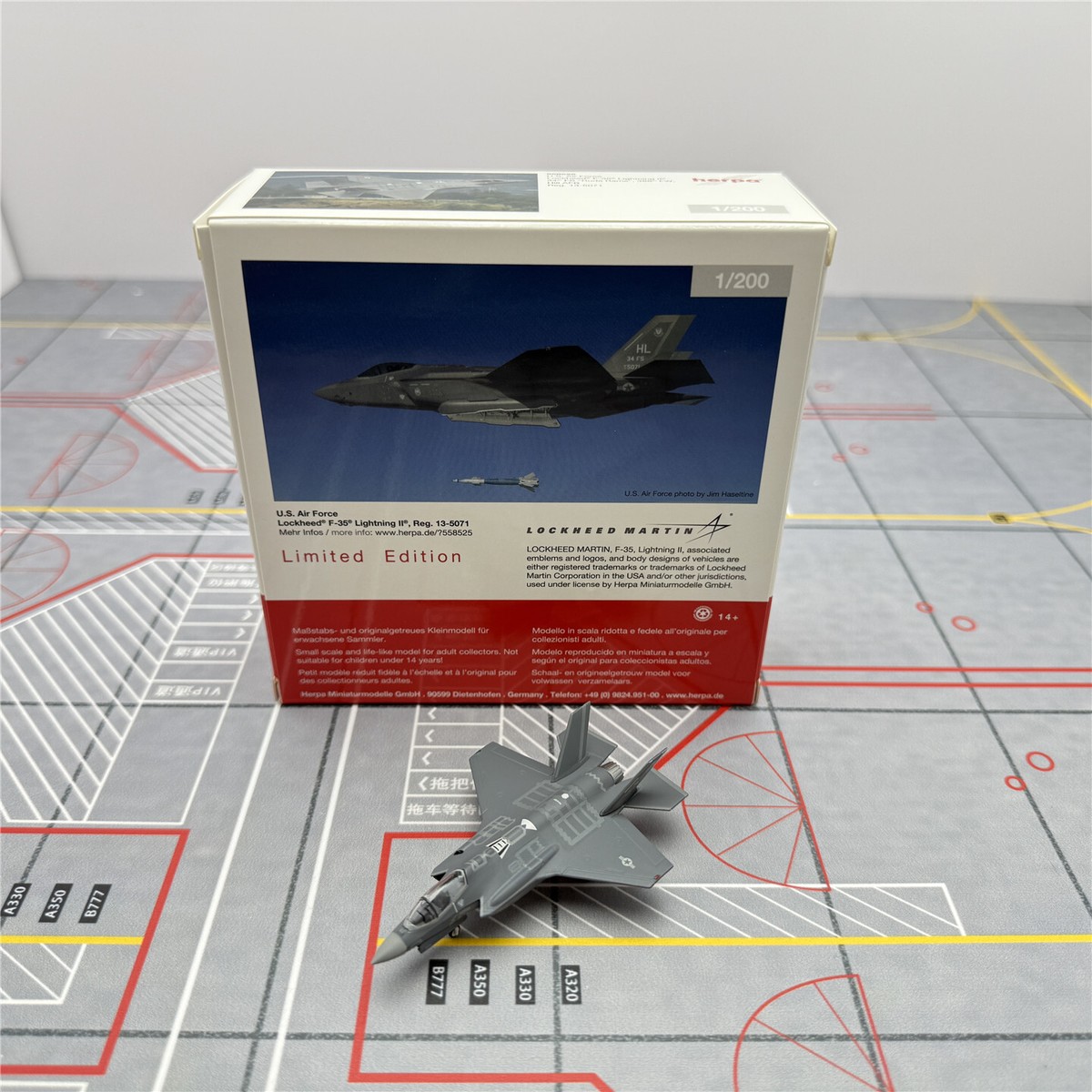 1/200 Herpa Wings USAF F-35A Lightning II Alloy Airplane Model