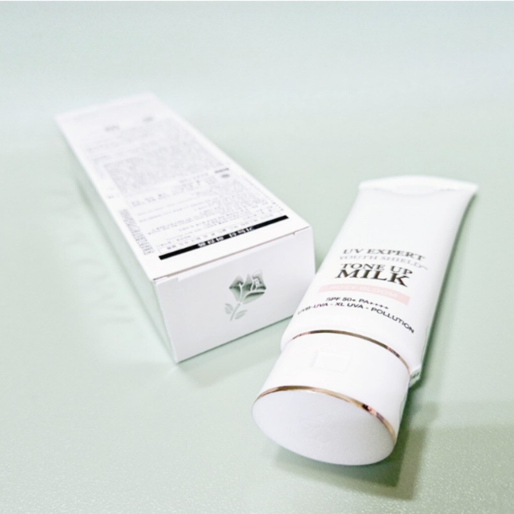 乳液・ミルク LANCOME UV EXPERT TONE UP MILK 50ml s-l400.jpg