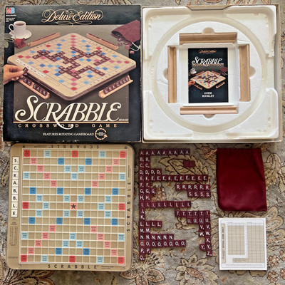 1989 Deluxe Scrabble Crossword Game Complete Red Tiles Rotating Gameboard Base