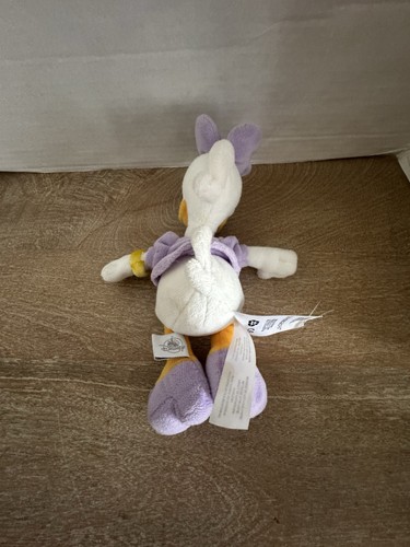 Disney Store Daise Duck Plush - Afbeelding 3 van 4