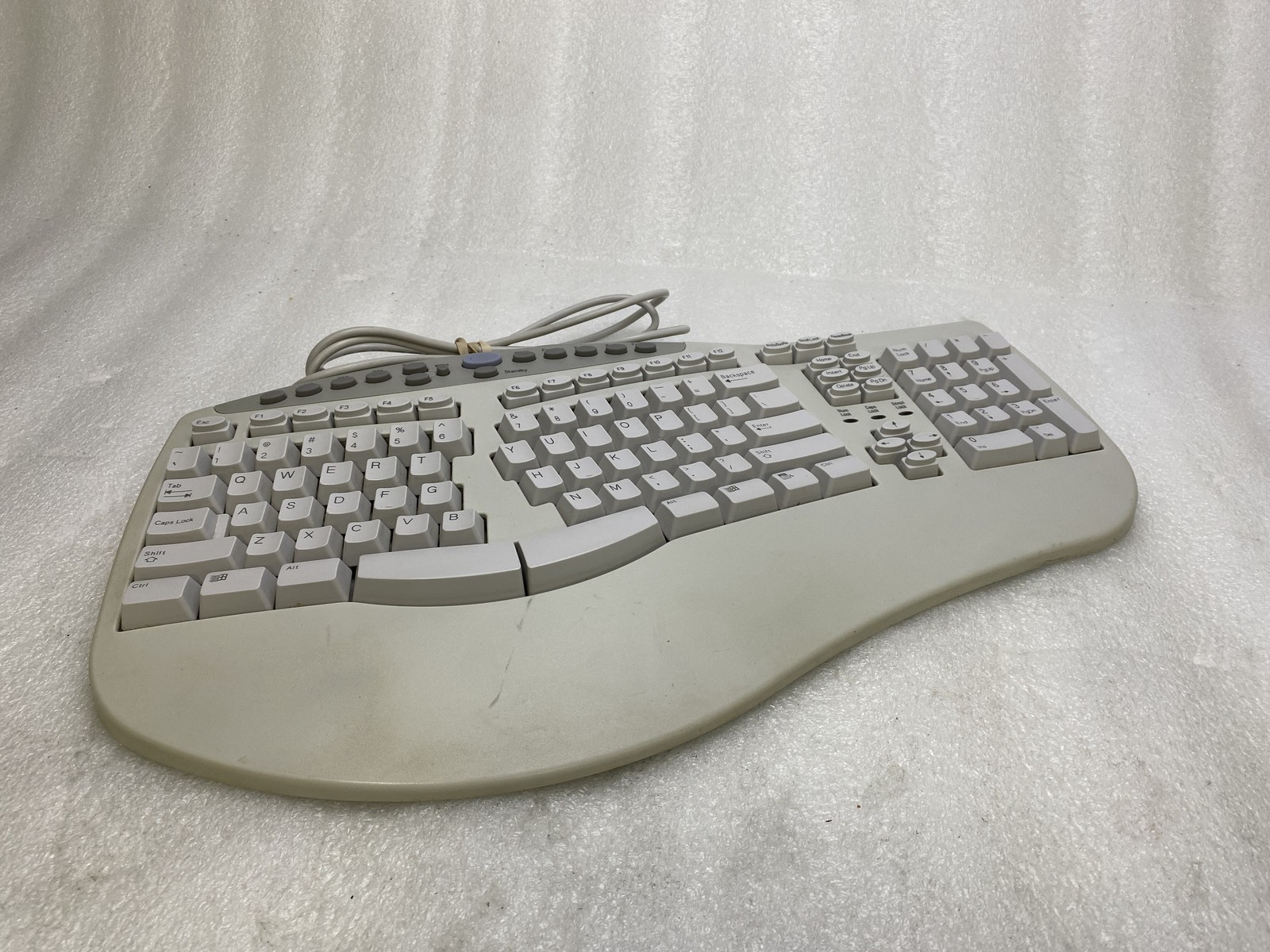 Vintage Comp USA Ergonomic QWERTY Keyboard Model No: SK-6200