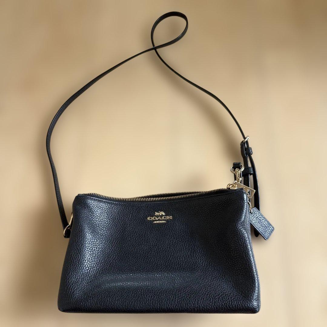 Coach Black Leather Shoulder Bag M4 0706