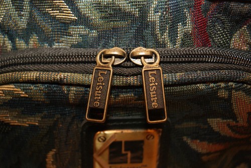 Vintage Leisure Luggage Green Foliage Train Case Crossbody Bag - Excellent Cond. - Picture 12 of 16