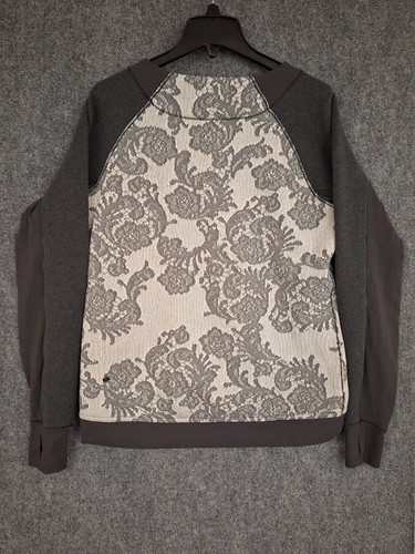 Lululemon Damen Sweatshirt grau Blumenmuster Strick Rose Muster Daumenärmel - Bild 3 von 16