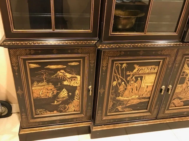 ASIAN STYLE BREAKFRONT WITH LIGHTS IN EXCELLENT CONDITION - Image 2 of 3