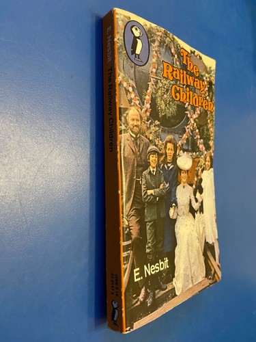 The Railway Children By E. Nesbit Puffin Paperback Book 1977 091F - Picture 2 of 5