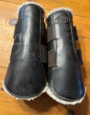 Puff Boots avec motifs à l'intérieur et doublure en polaire FREDDY