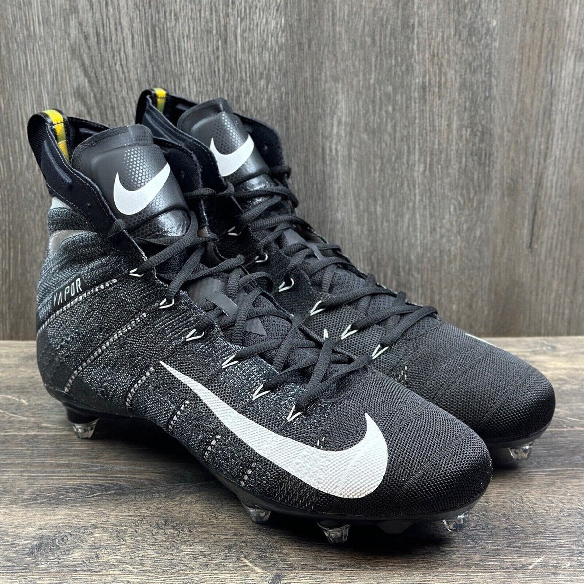 NIKE VAPOR UNTOUCHABLE ELITE FOOTBALL CLEATS SIZE BLACK