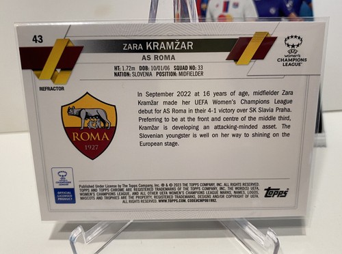 2022-23 Topps Chrome Women REFRACTOR Zara Kramzar Roma #43 - Picture 2 of 2