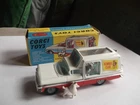 VINTAGE CORGI TOY No. 486 KENNEL SERVICE WAGON WITH 4 DOGS AND ORIGINAL BOX VNM.