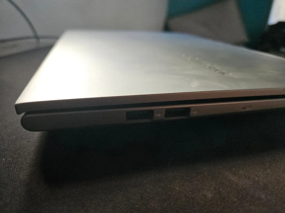 ASUS Vivobook 15 OLED 15,6" - i5 11th - 24GB - 1TB - Immagine 4 di 4