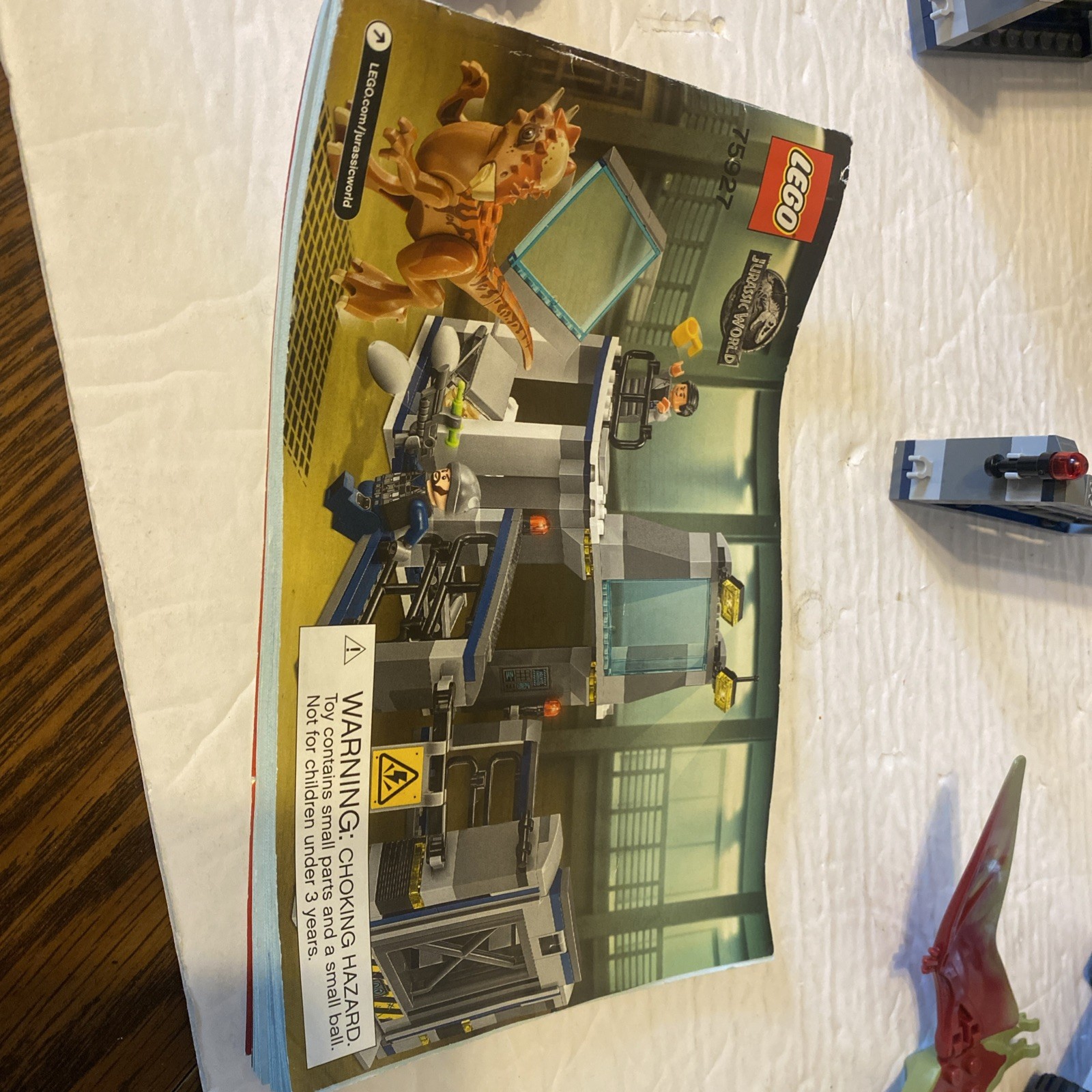 Lego Jurassic World 75927 & 75926 10