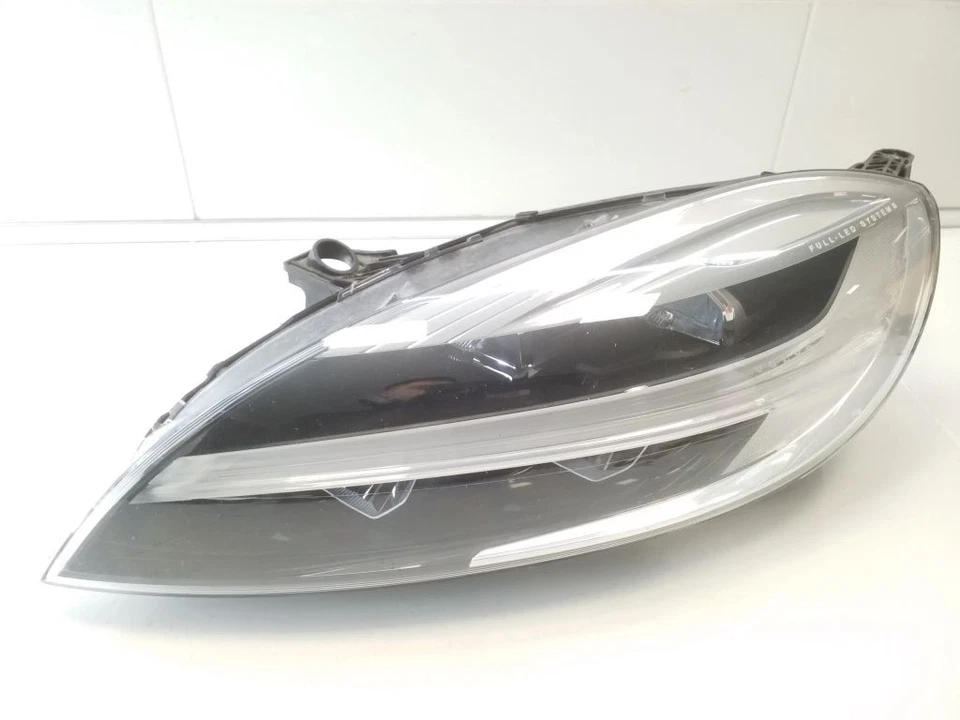 Faro izquierdo volvo v40 cross country 2014 32228479 bos94539 Foto 2 de 4