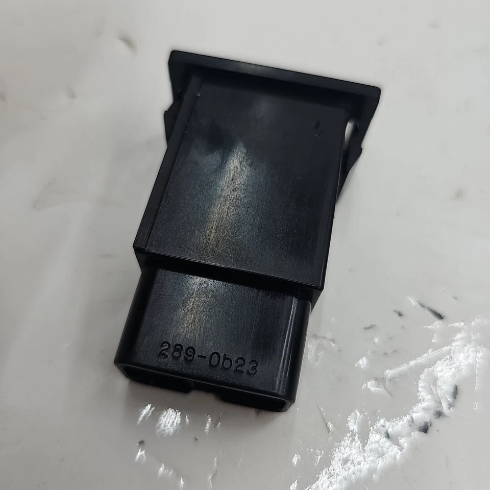 2002 TOYOTA 4RUNNER SR5 3.4L V6 A/T 4WD 4X4 LOCK SWITCH OEM B14 - Image 2 of 3