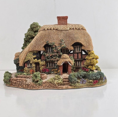Купить lilliput lane honeysuckle cottage trinket box with deeds