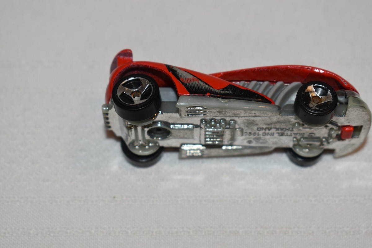 Vintage 1990 Hot Wheels Shark Park Red Speed Shark Teeth 1/64