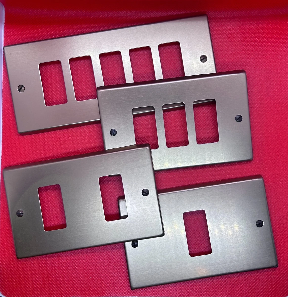 Placca Con Viti 2 Posti Color Bronzo Della Serie 8000 - VIMAR 08506.BR - Foto 7