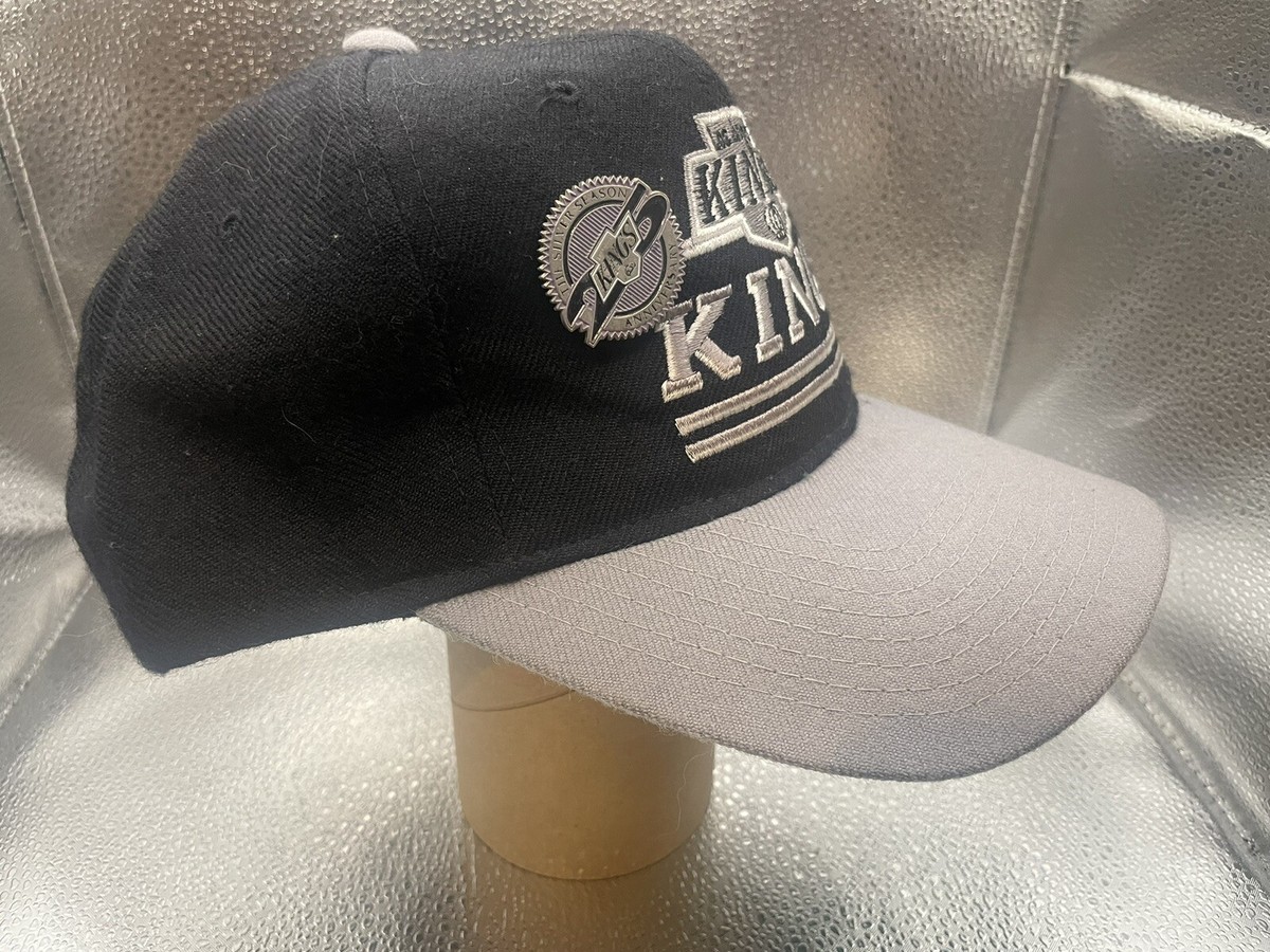 VTG 90's Starter Los Angeles Kings Spellout 1st Gen White Tag Wool