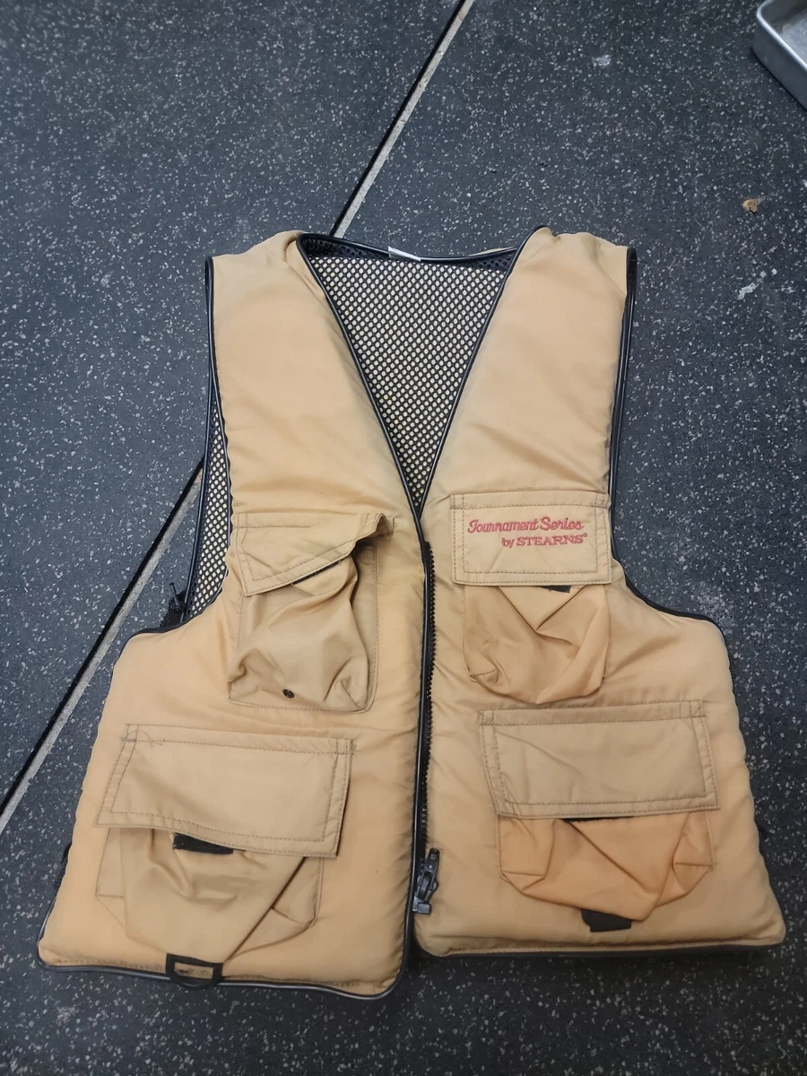 Stearns fishing shop vest