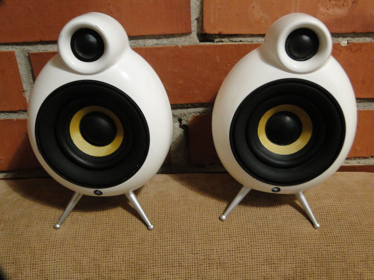 Pair Of Scandyna MicroPod SE Speakers On Spikes White Made Pair Of Scandyna MicroPod SE Speakers On Spikes White Made
